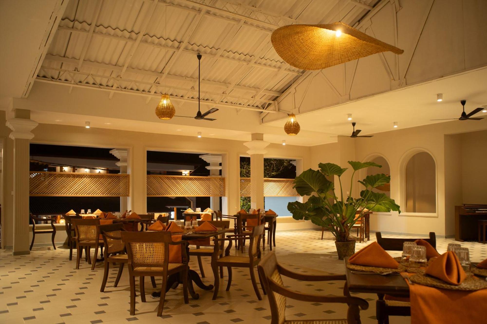 Neevana Hotel Hikkaduwa Kültér fotó